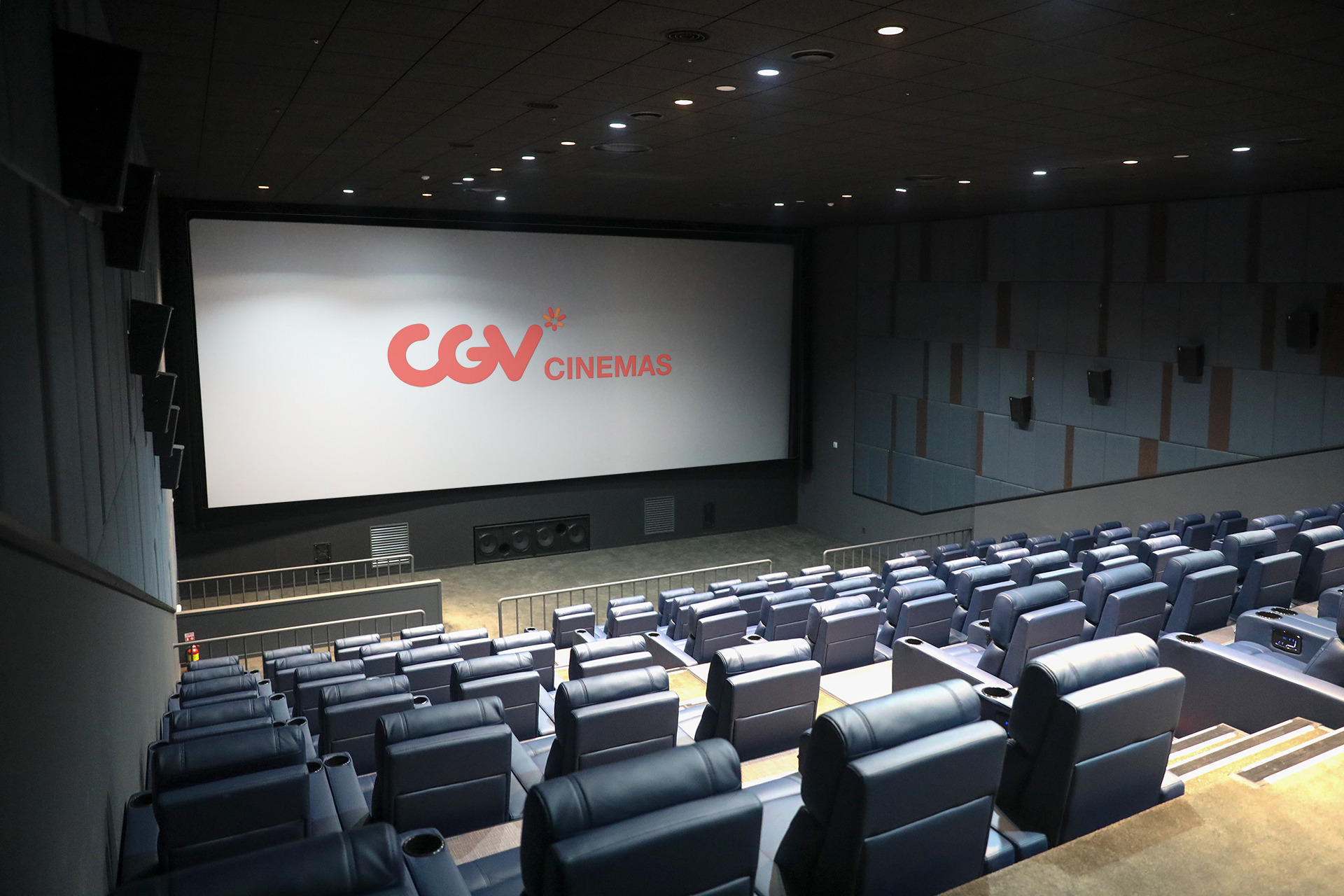South Korean CGV Cinema Embraces The Advantage of Alcons Celluloid Junkie