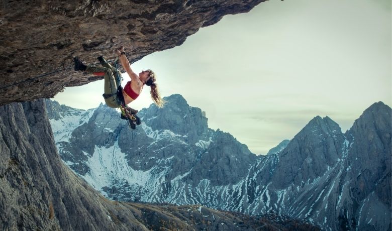 Row K Entertainment acquires U.S. rights to “Cliffhanger,” a reimagining of the 1993 classic directed by Jaume Collet-Serra.