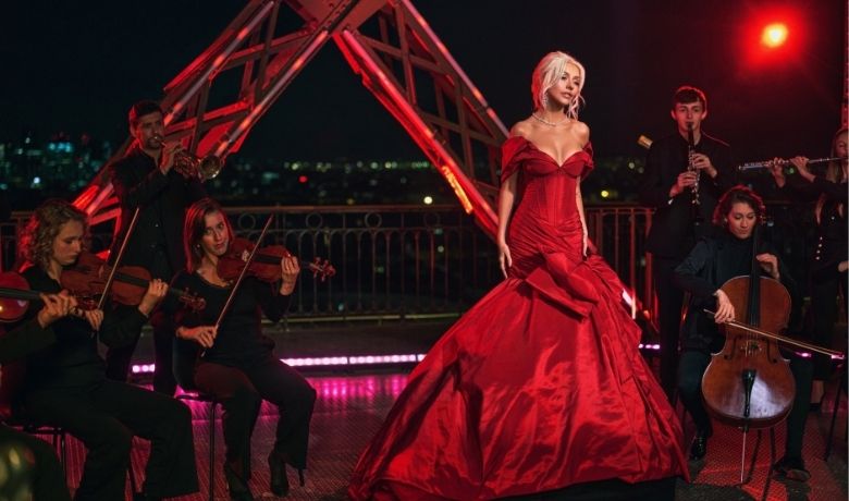 "Christina Aguilera: Christmas in Paris" premieres in theatres on December 14 & 21, in a festive concert event from Fathom and partners